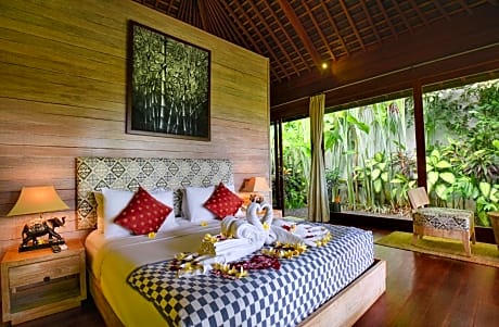 One Bedroom Private Pool Villa with Ricefield View and Daily Afternoon Tea