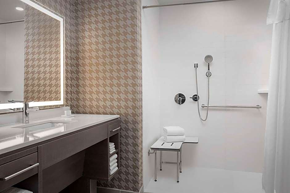 Home2 Suites by Hilton Laredo North