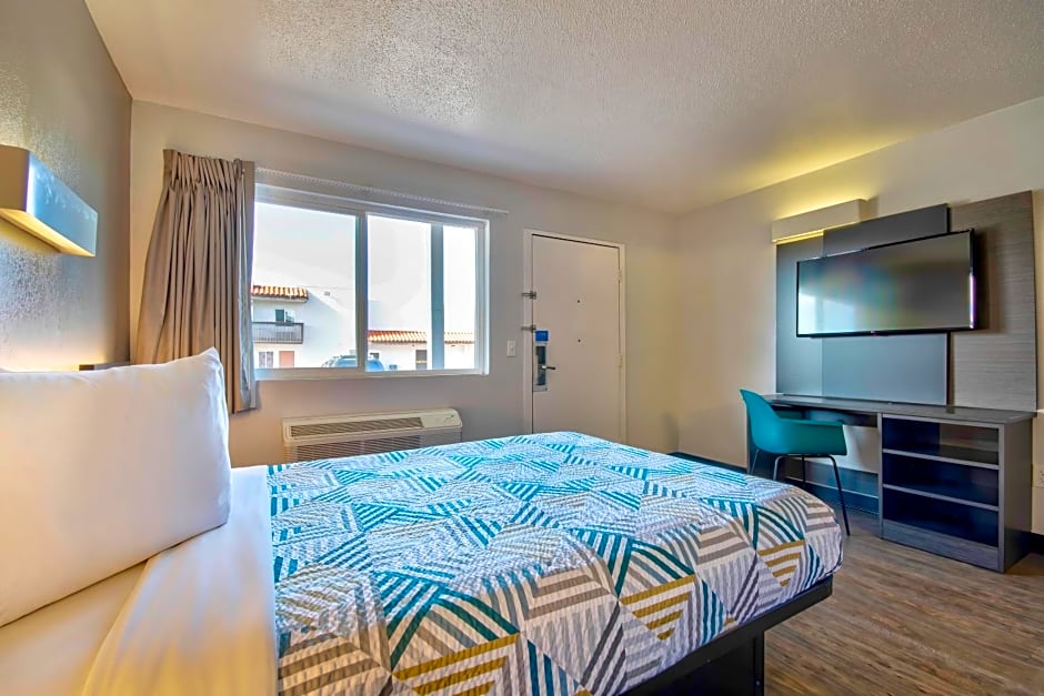 Motel 6 Santa Fe