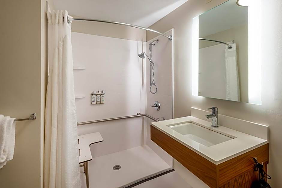 Holiday Inn Express Vermilion By IHG