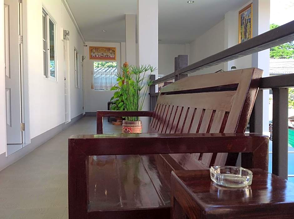 Grandma Kaew House