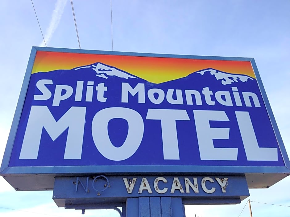Split Mountain Motel