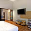 Tru by Hilton Oxford