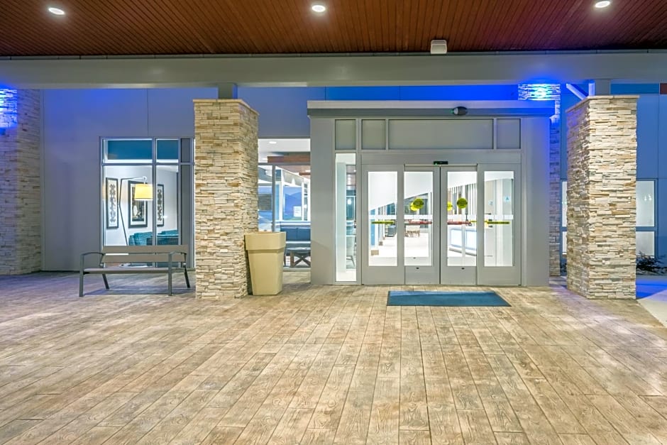 Holiday Inn Express & Suites Greenville SE - Simpsonville, an IHG Hotel