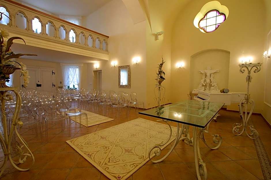 Hotel Octarna - Free On-site Parking