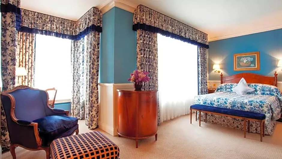 The Capital Hotel, Apartments & Townhouse