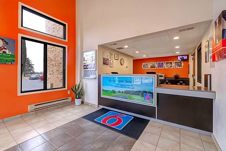Motel 6-Lakeville, MN - South - Lakeville