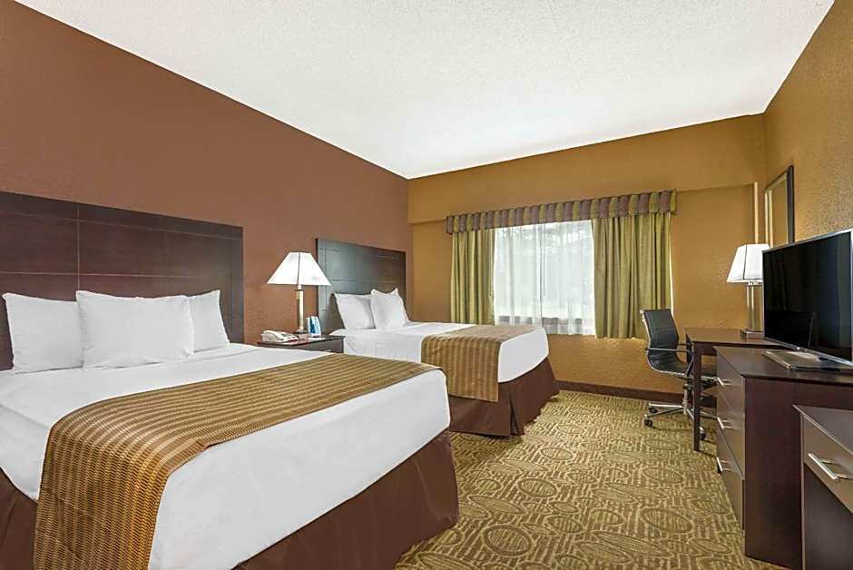 Ramada Hotel & Conference Center by Wyndham Paintsville