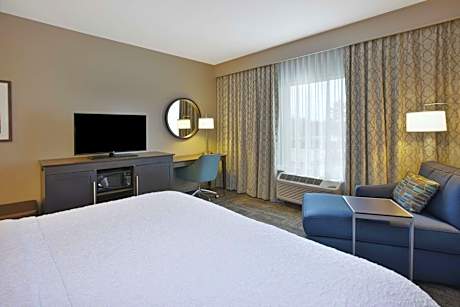 King Room - Hearing Access/Non-Smoking