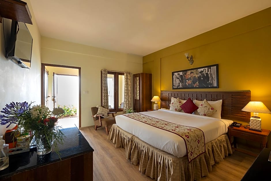 Sherlock Homes  A Heritage Theme Hotel