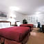 Sky-Palace Inn & Suites McCook