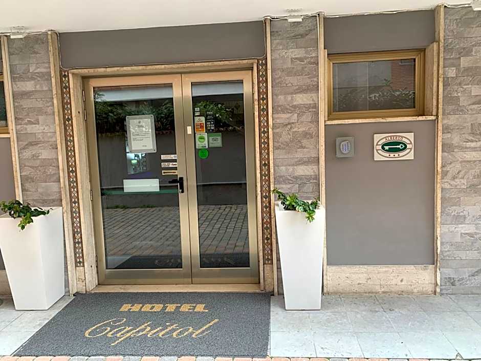 Hotel Capitol