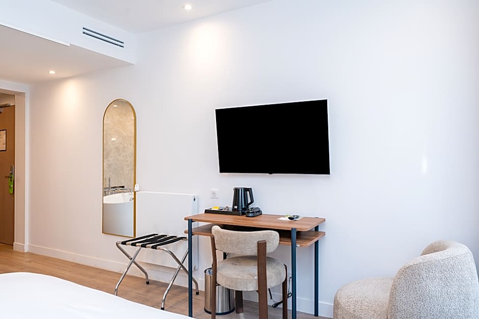 Bobo's (ex Ideal Hotel Design)