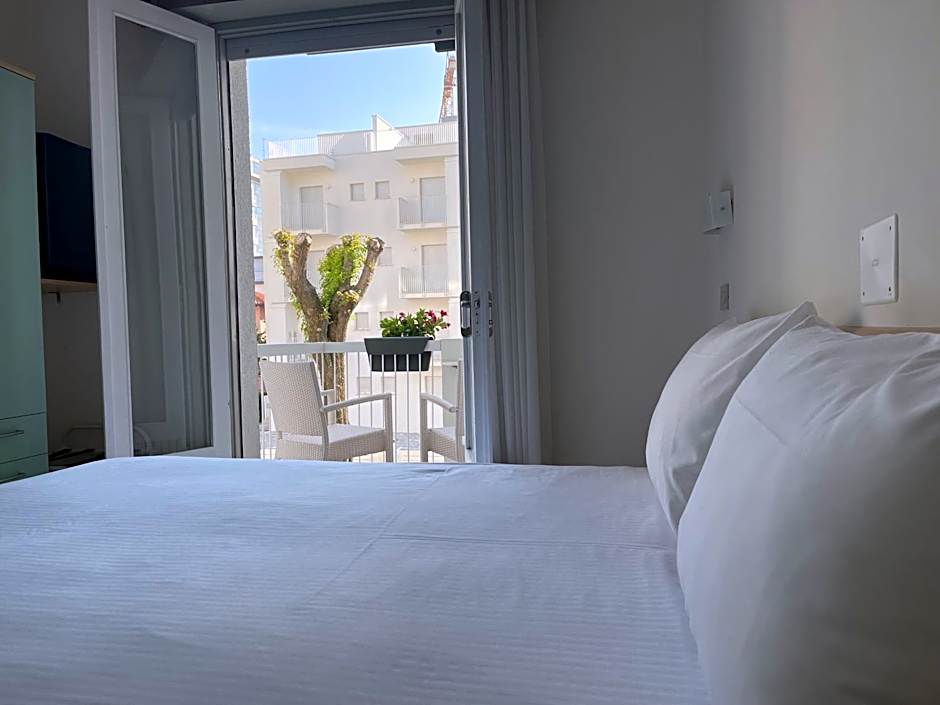 Hotel Athena