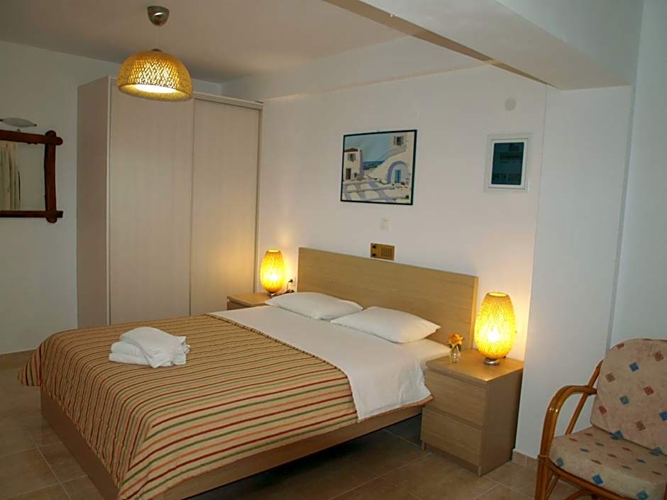 Kastro Studios Apartments