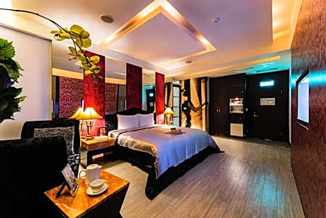 Superior Double Room (Check-In After 21:00)