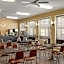 Super 8 by Wyndham Hearst ON
