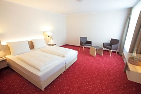 Deluxe Double Room with Extra Bed