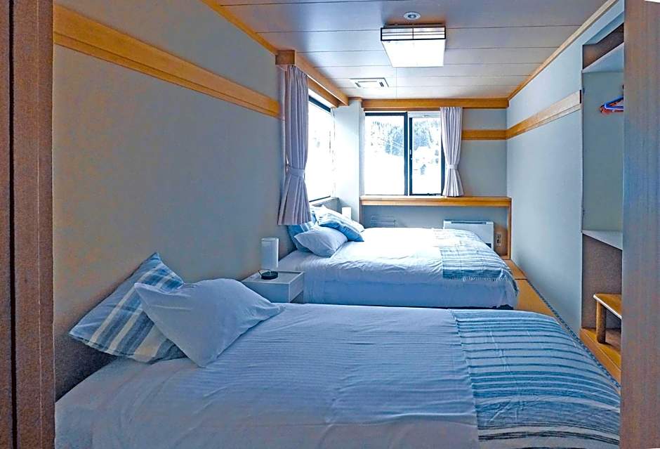 Red Fox Lodge Myoko