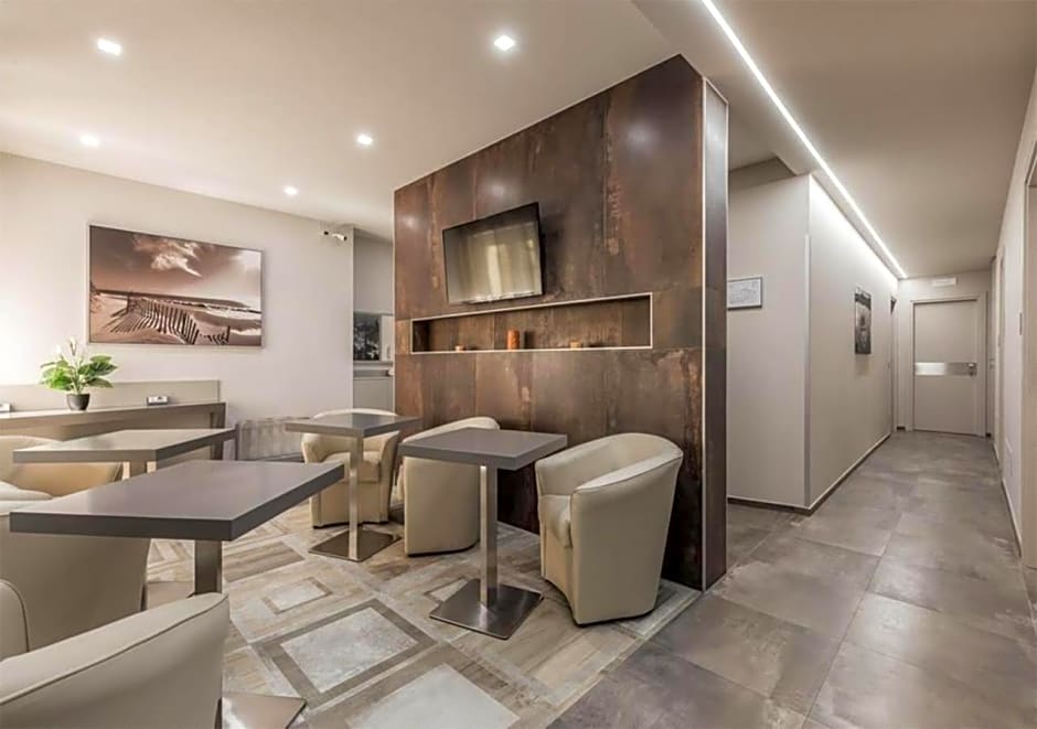 Astoria Deluxe rooms