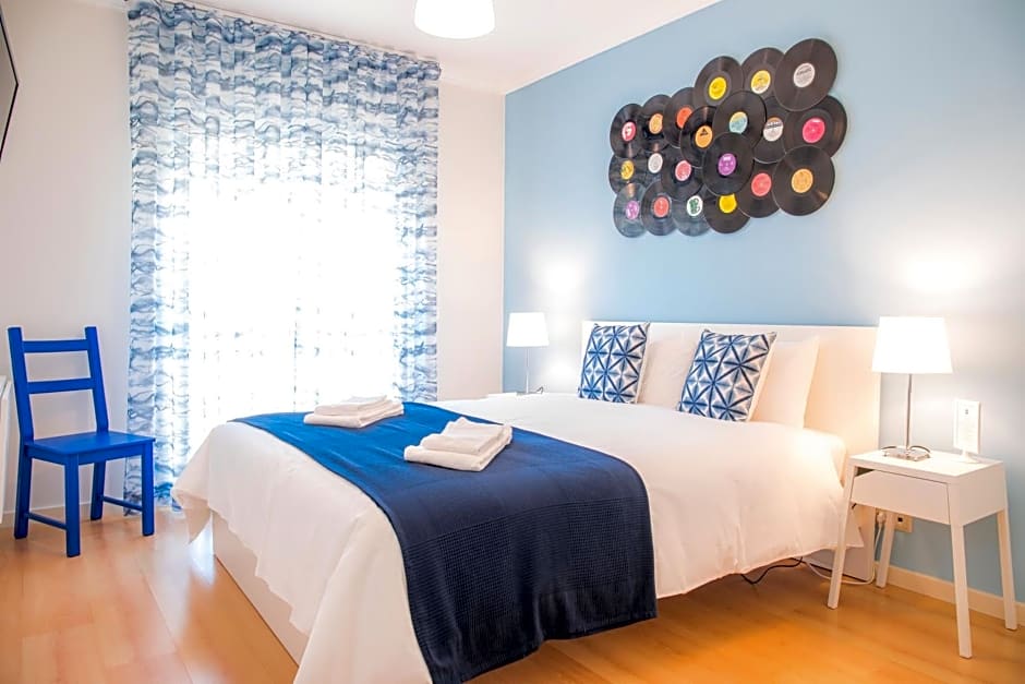 Vinyl Flat Bed & Breakfast - Rooms