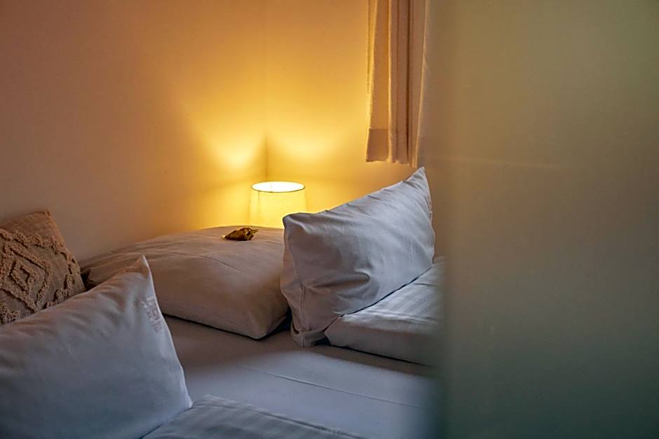 18Arts Hotel