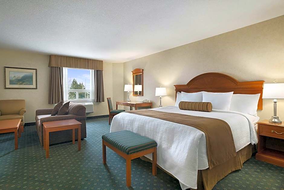 Travelodge by Wyndham Strathmore