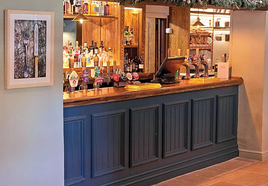 Castle Hotel by Chef & Brewer Collection