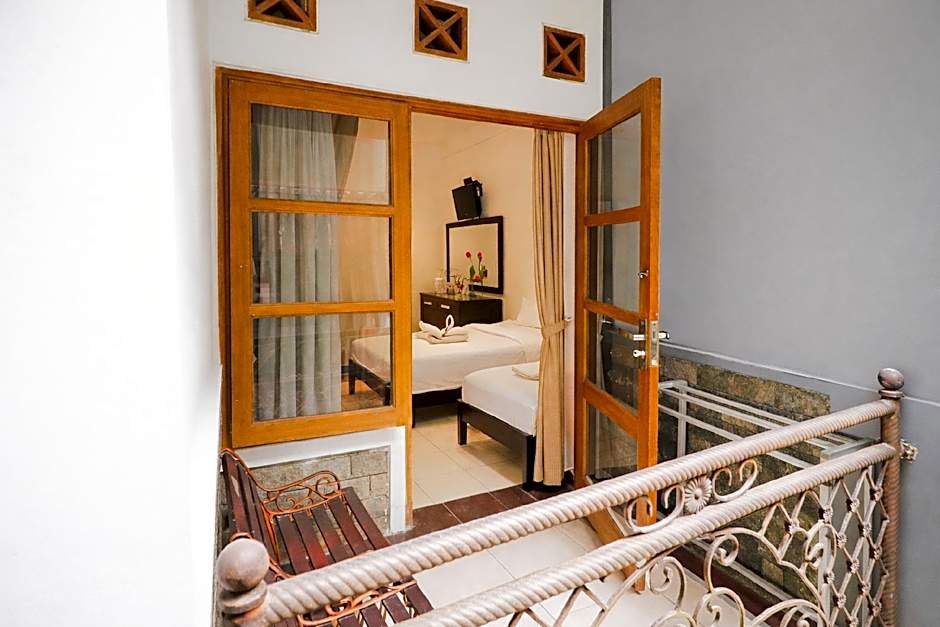 Tripletree Sinergi Hotel Tretes