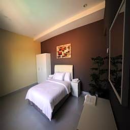 JQ Osborne Apartment