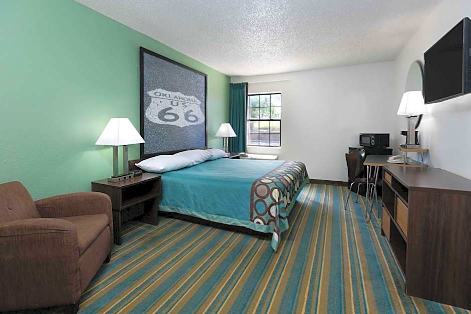 Super 8 by Wyndham Sapulpa/Tulsa Area