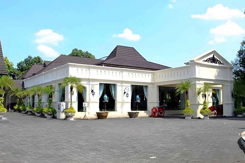 Grand Orchid Hotel