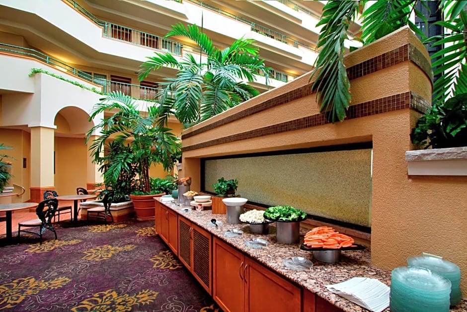 Embassy Suites By Hilton Greensboro-Airport