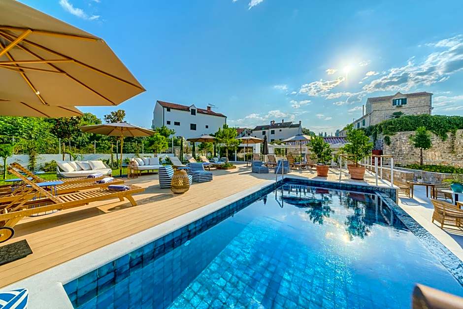 Hotel Brattia, Adults Only