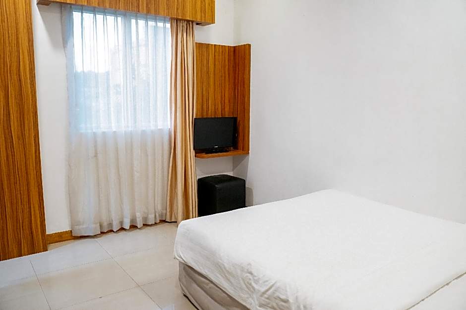 Chola Inn At Nagoya Hill Batam Mitra RedDoorz – Batam Island, SC