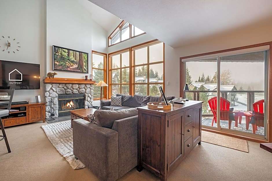 Blackcomb Greens by Outpost Whistler