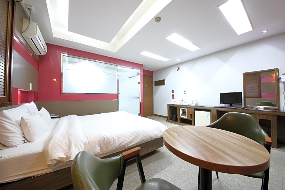 Haeundae WA Hotel