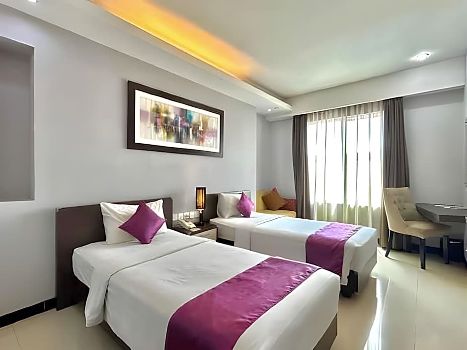 Daima Hotel Padang