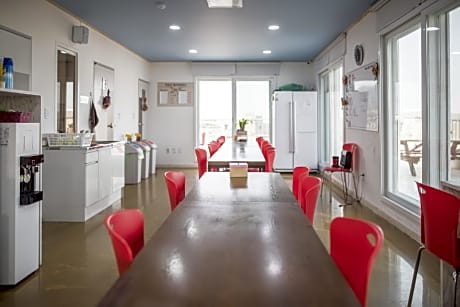 Big O Show Guesthouse