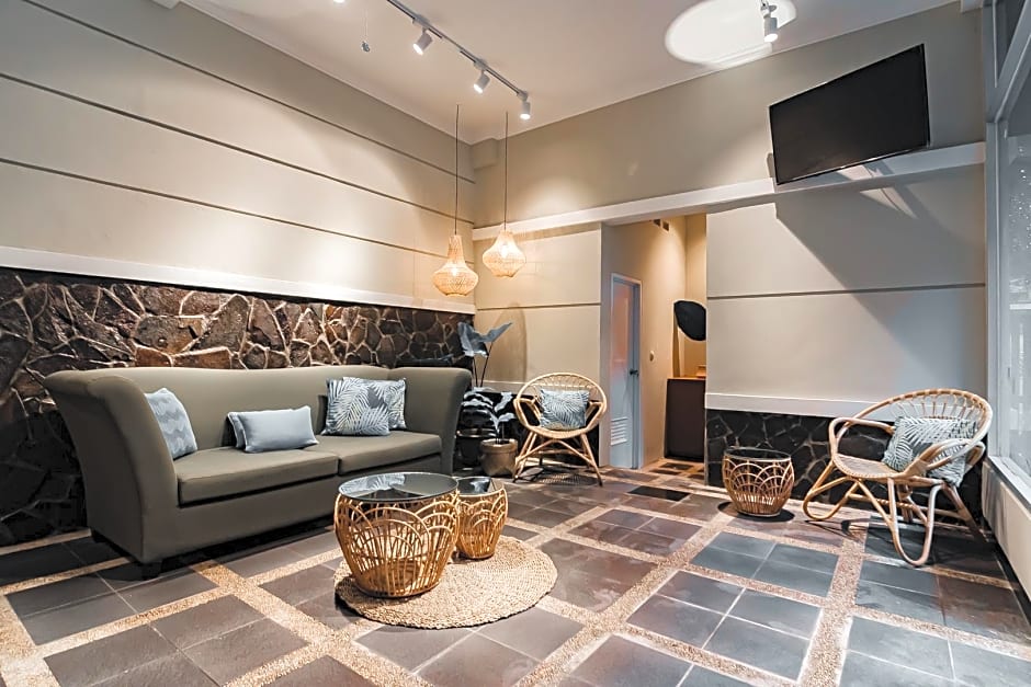 RedDoorz Plus @ Bagusrangin Street