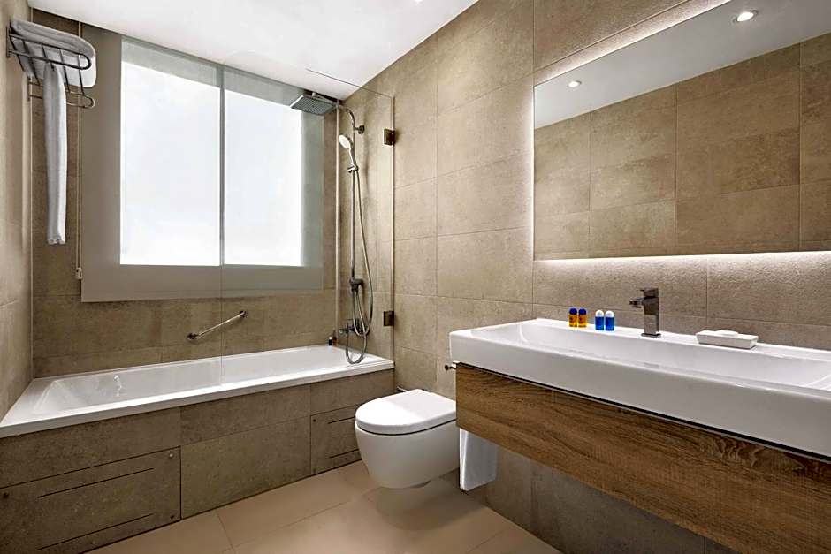 Seaview Residence with private pool