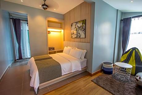 Queen Room with Balcony