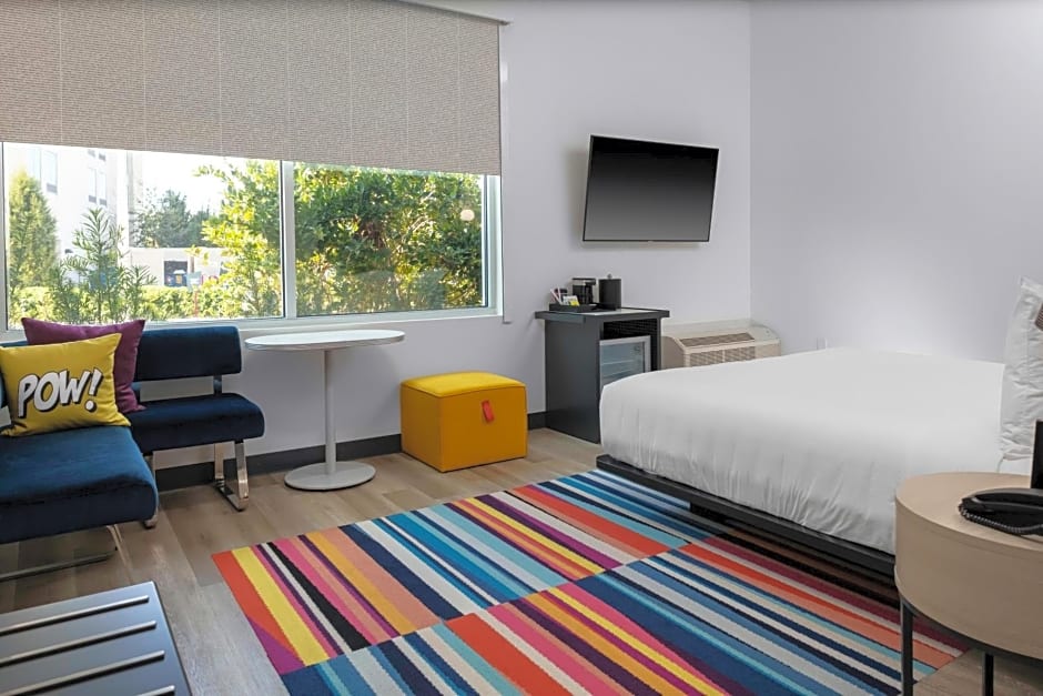 Aloft Orlando Lake Buena Vista