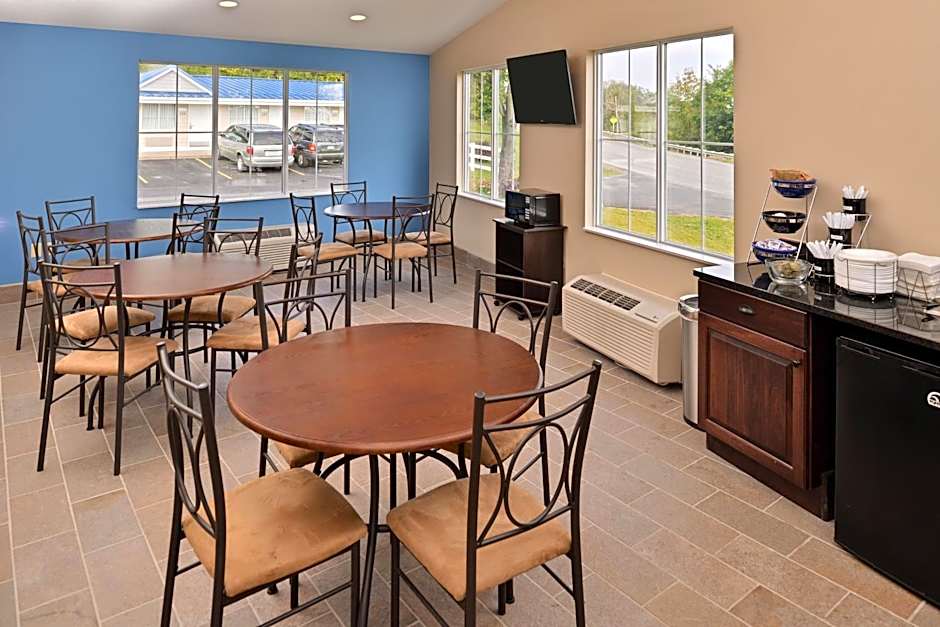 Americas Best Value Inn & Suites St. Clairsville Wheeling
