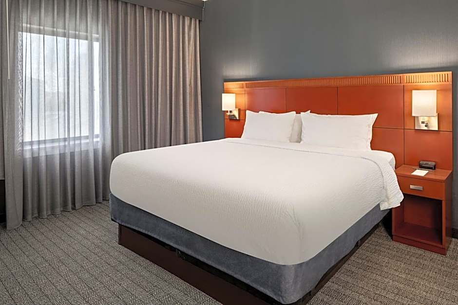 Courtyard By Marriott Chicago Waukegan/Gurnee