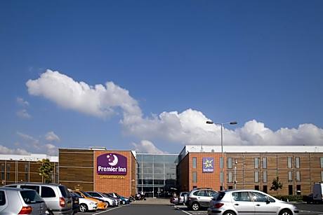 Premier Inn London Heathrow Airport T2 & T3 - Bath Road