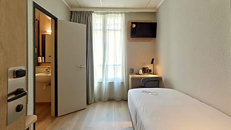 Standard Room - 1 Single Bed
