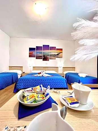 Quadruple Room with Beach Access