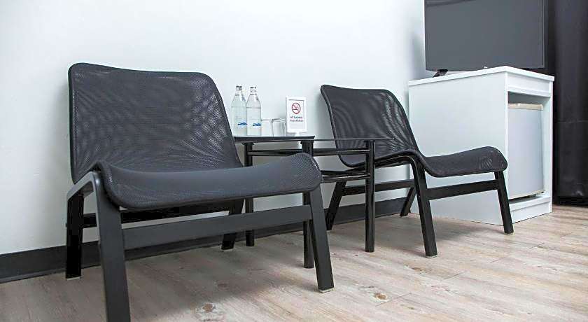 Crystal Hotel Huahin