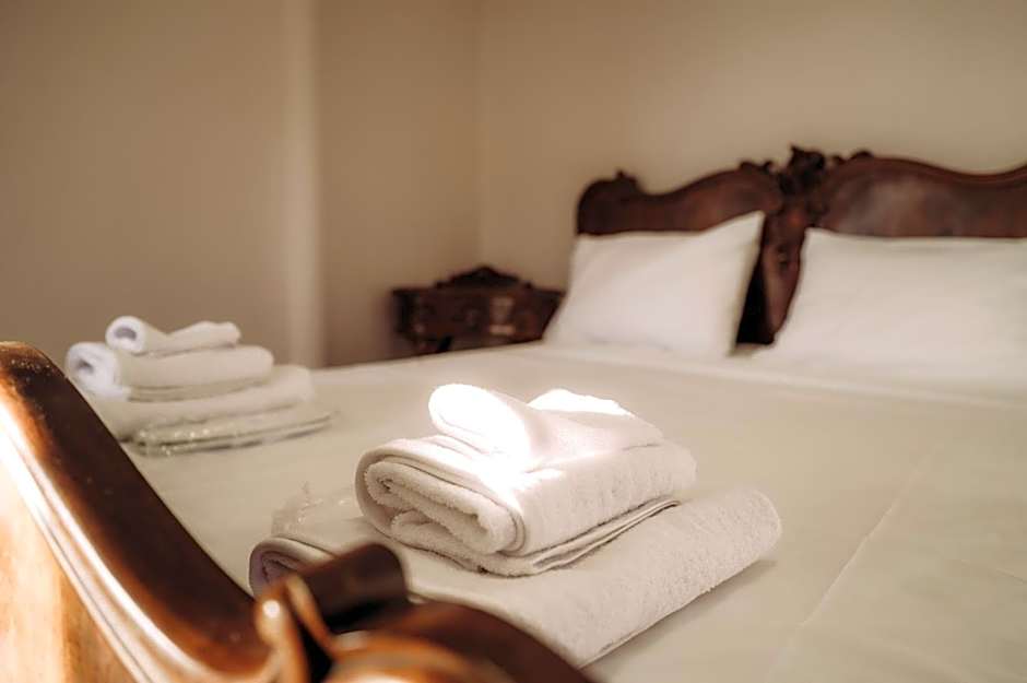 Sirens Luxury Apartments Palouki